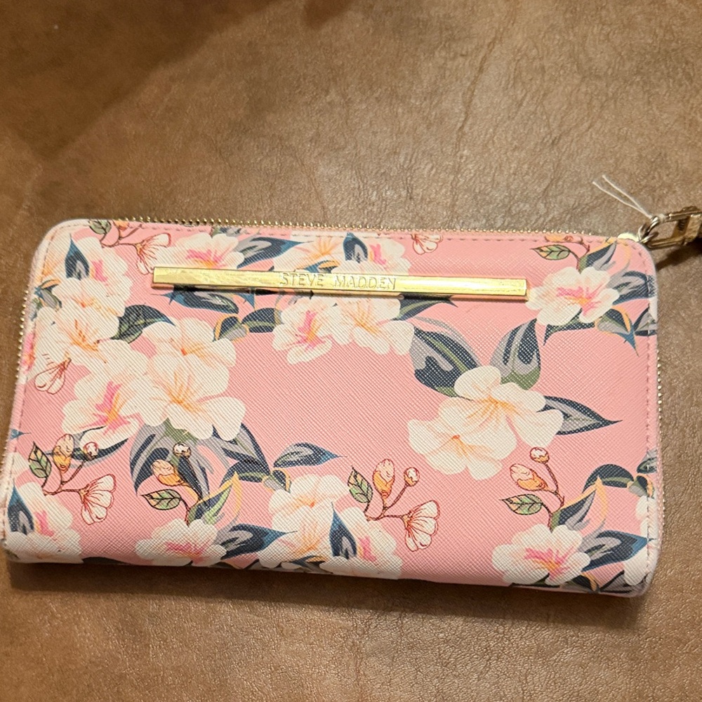 Steve Madden Pink Floral Zip Wallet